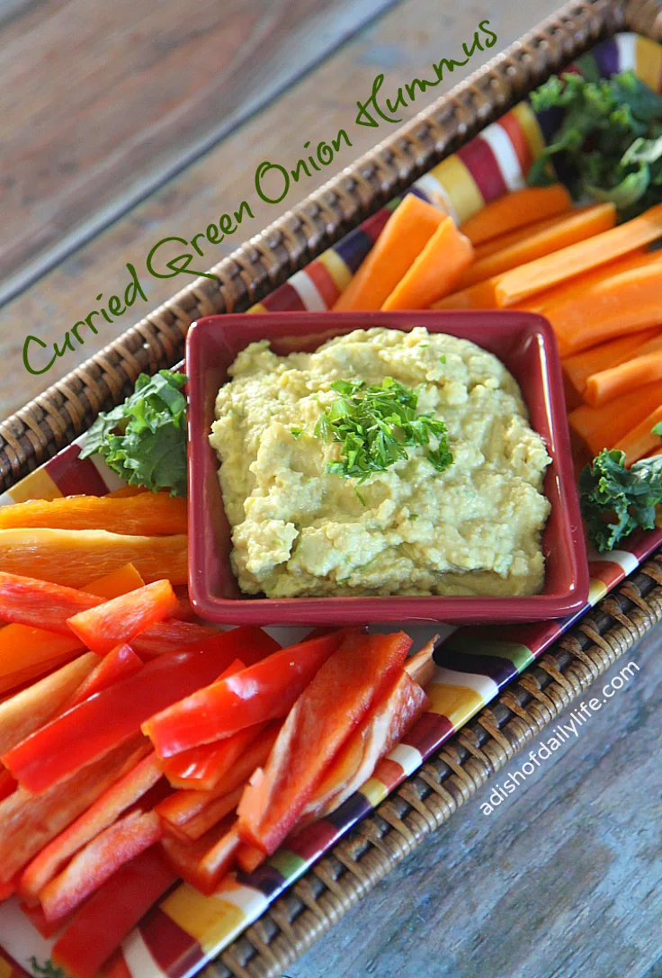 Curried Green Onion Hummus, healthy appetizer or snack! #gluttenfree #vegan