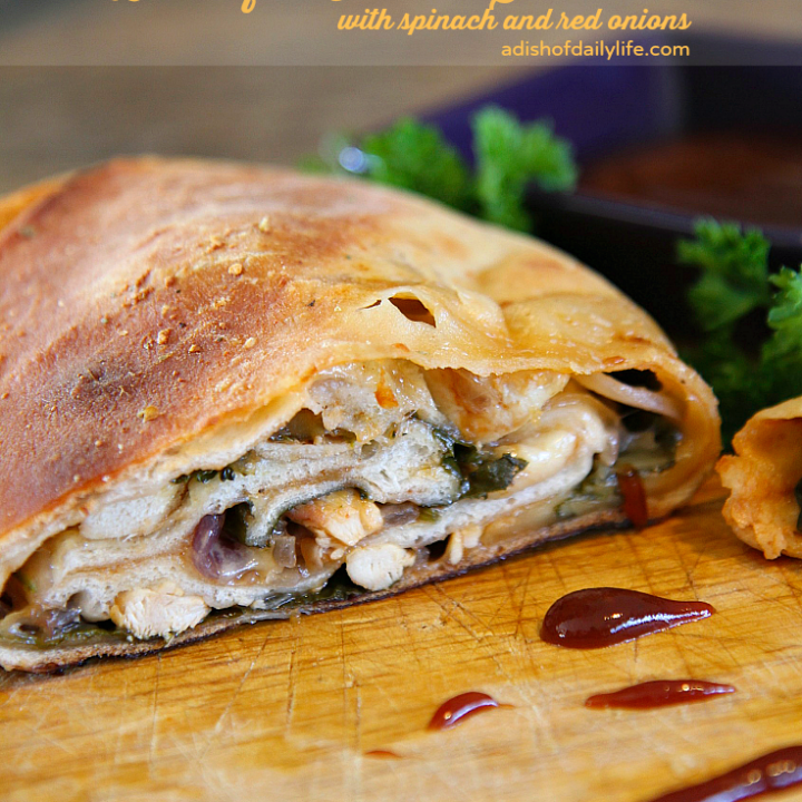 This barbeque chicken stromboli with spinach and red onions is perfect for your game day menu #PartywithBigY #Ad