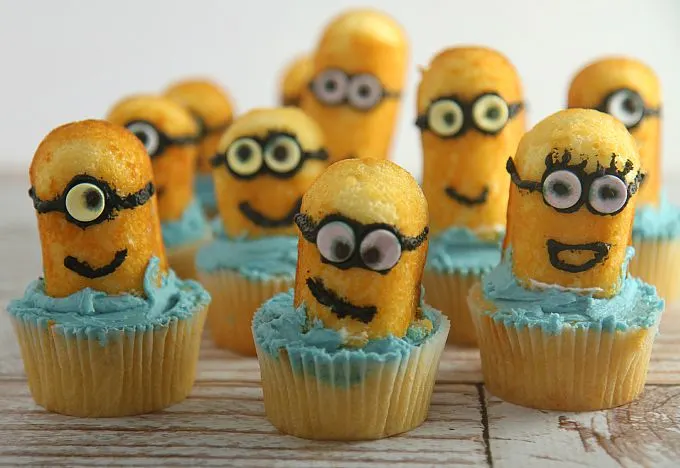 Easy Minion Cupcakes tutorial guaranteed to please any Minion fan! Fun baking project to do with your kids, grandkids, or even when babysitting!