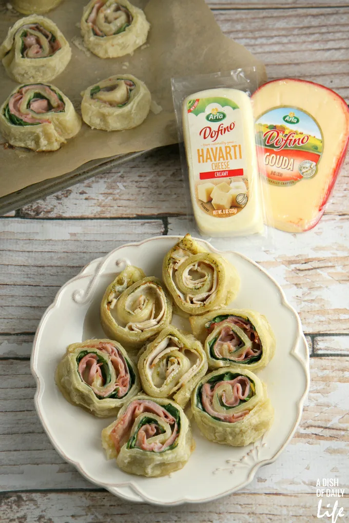 Crazy schedule? This Puff Pastry Snack Roll Up recipe is an easy and delicious after school snack for busy families on the go!