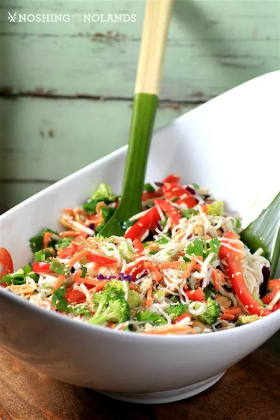 Asian Noodle Summertime Salad + 18 more salad recipes perfect for your next potluck! 