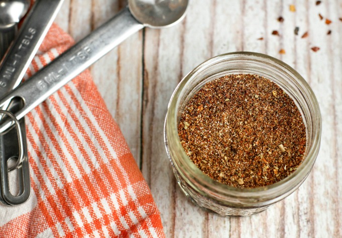 Make your own Homemade Taco Seasoning with ingredients you have right in your spice cabinet. Easy to make spice mix with all of the flavor but none of the preservatives!