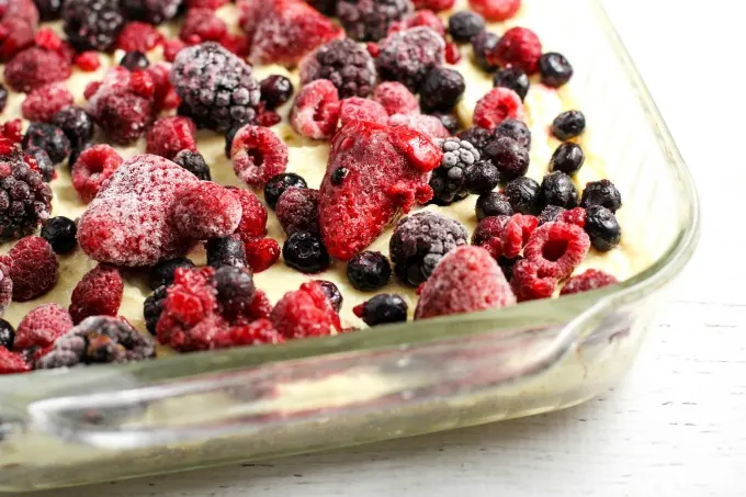 This easy-to-make scrumptious Berry Cheesecake Bars recipe will satisfy any sweet tooth craving! Perfect for for tailgating parties or movie night!