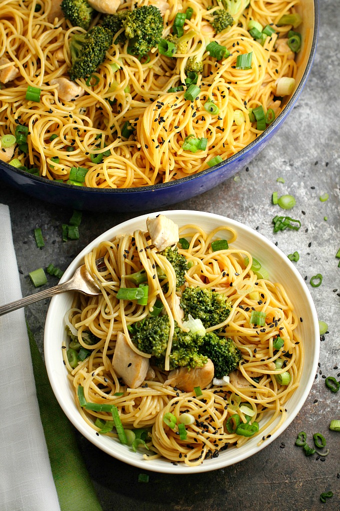 Sesame Noodles with Chicken and Broccoli...an easy and delicious one pot meal that is perfect for a dinner or potlucks! Only 30 min!