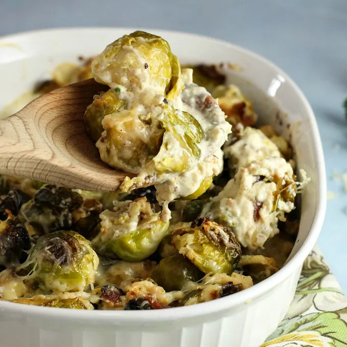 Brussels Sprouts Gratin with bacon...roasted brussels sprouts are paired with a rich cheesy cream sauce, perfect for any holiday occasion! Side dishes | Easter | Thanksgiving | Christmas | Holiday side dishes