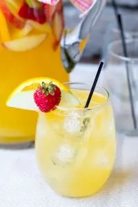 Passion Fruit and Pineapple Sangria | Culinary Hill