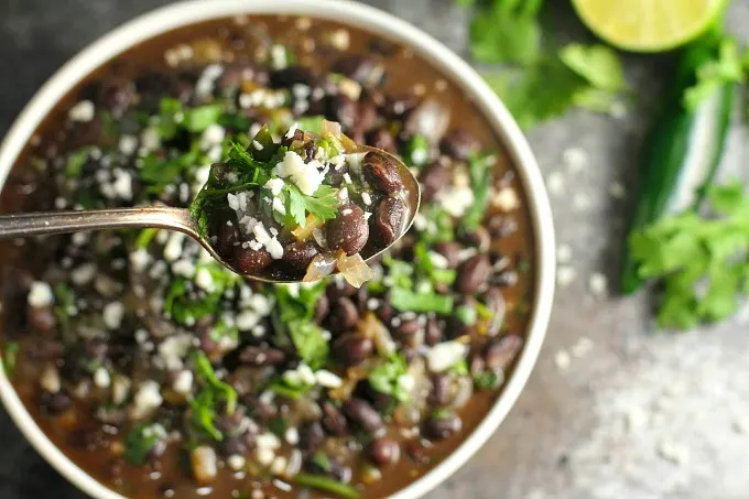 Mexican black beans...easy, simple and delicious! The perfect side dish for Mexican night! 
