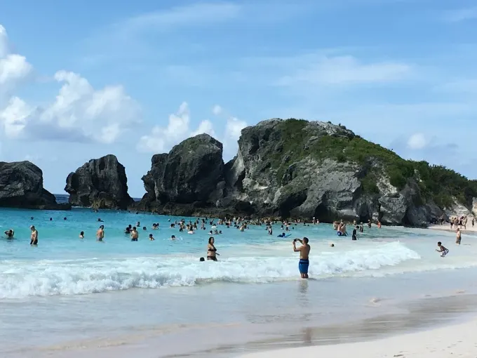 Visiting Bermuda's Horseshoe Bay Beach (Everything You Need to