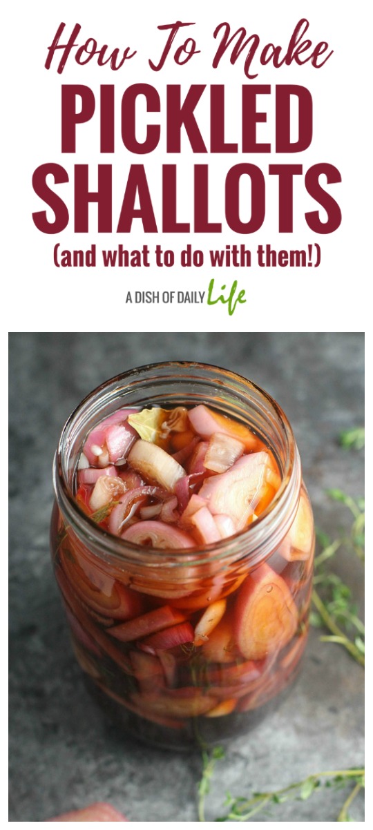 Learn how to make pickled shallots (and what to do with them!) Try them on carnitas, fish tacos and MORE! #condiment #pickles #garnish