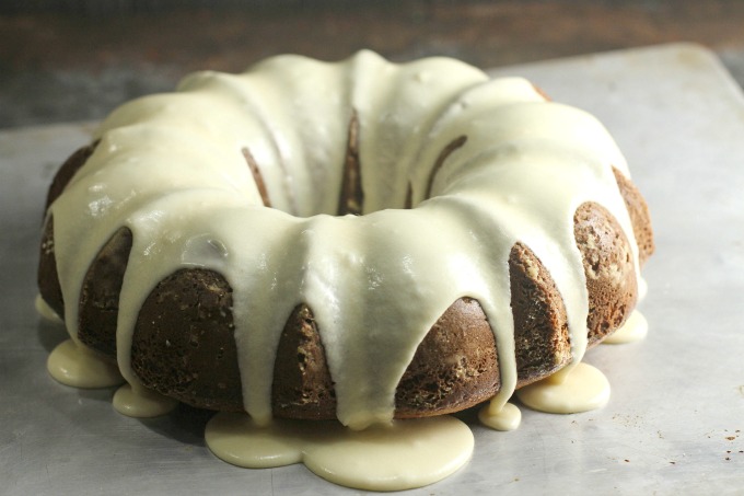 Golden Eggnog Cake 