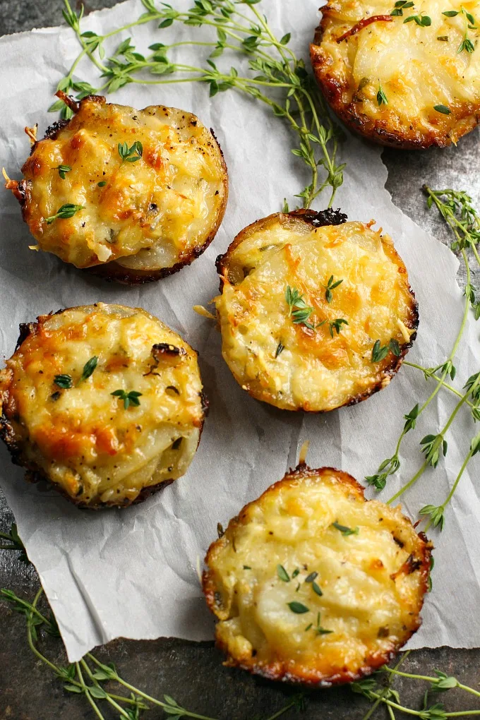 These Potato Gratin Stacks are a great short cut option for the more time consuming Potatoes Au Gratin casserole dish. They’re just as delicious, and they’re easier to make! #PotatoesAuGratin #PotatoesGratin #SideDish #Easter #Christmas #Thanksgiving