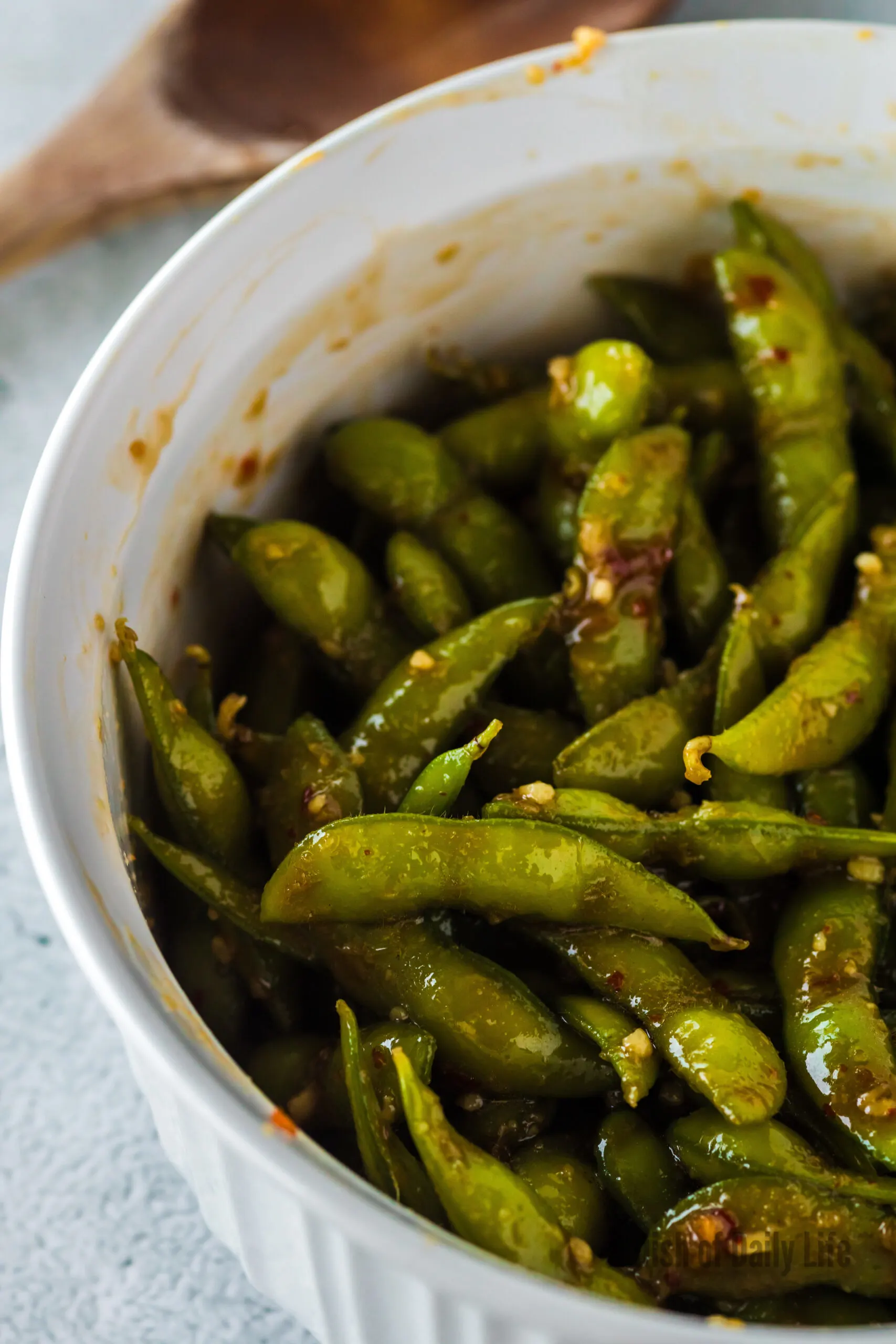 zoomed in image of edamame ready to serve.